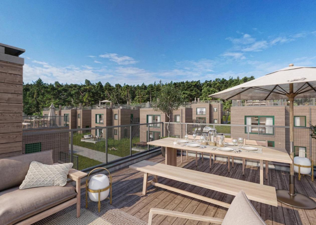 Vaestoes Strand By First Hotels Lärbro Exterior photo