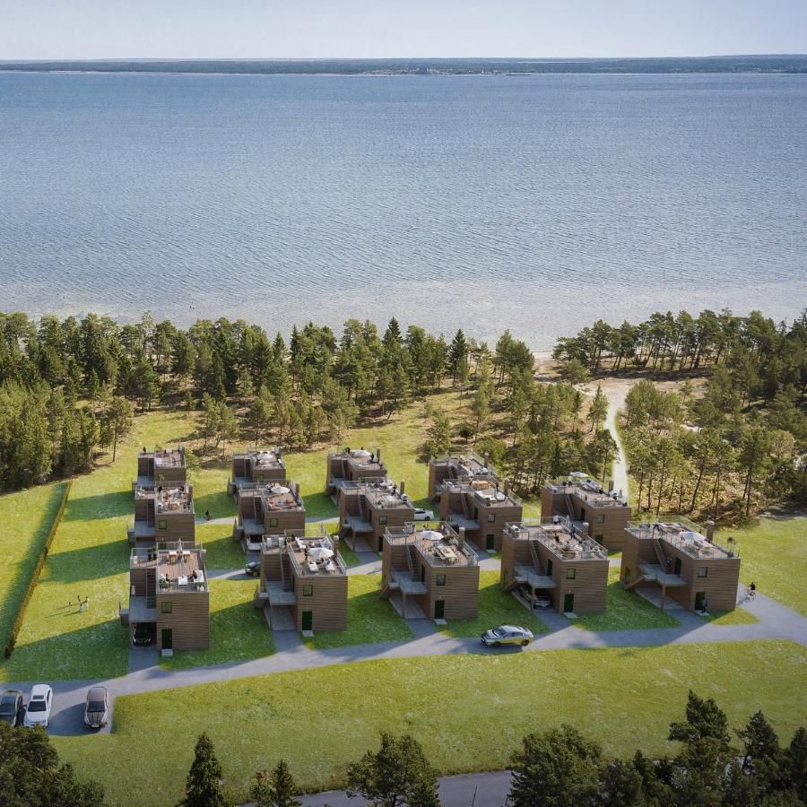 Vaestoes Strand By First Hotels Lärbro Exterior photo
